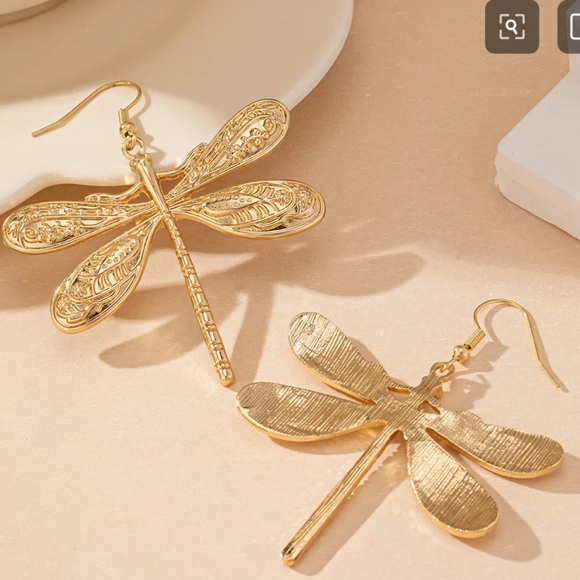 Dragonfly Earrings Gold Tone Zinc Alloy - Picture 5 of 13